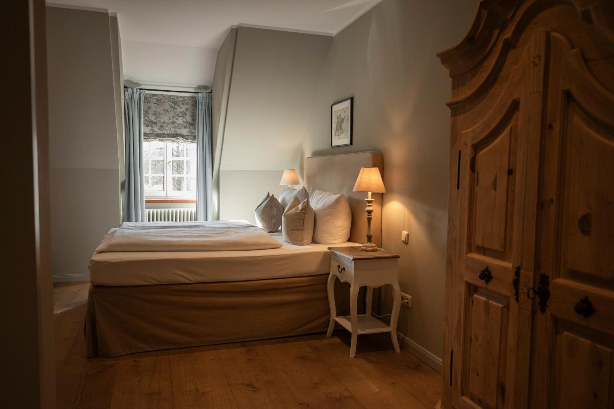 Gut Altholz Landhotel Und Restaurant Hutter Plattling Kültér fotó