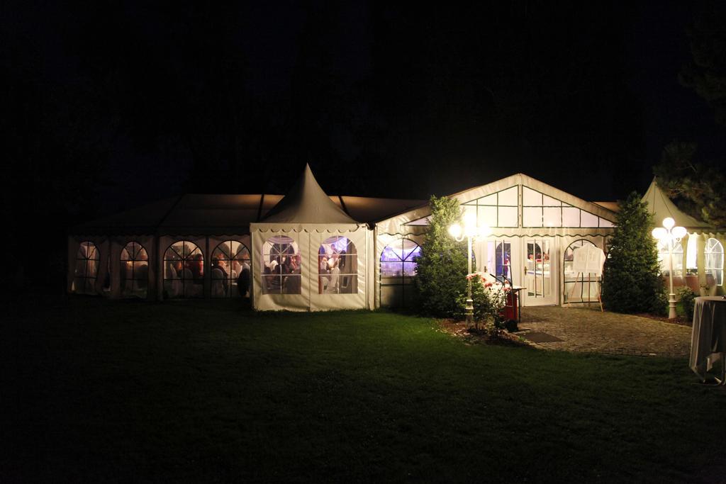 Gut Altholz Landhotel Und Restaurant Hutter Plattling Kültér fotó